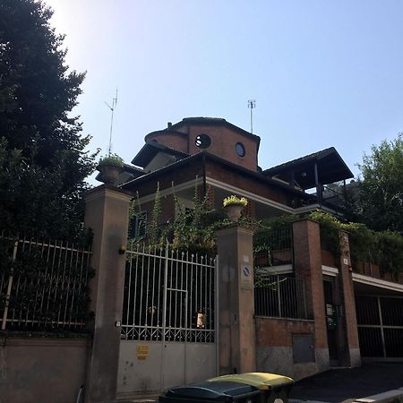 Appartamentino Autonomo Zona Gran Madre Di Dio Turyn Zewnętrze zdjęcie